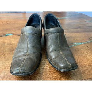 BORN Size 7 Brown Leather Ankle Boot Square Toe Slip On Block Heel VGUC